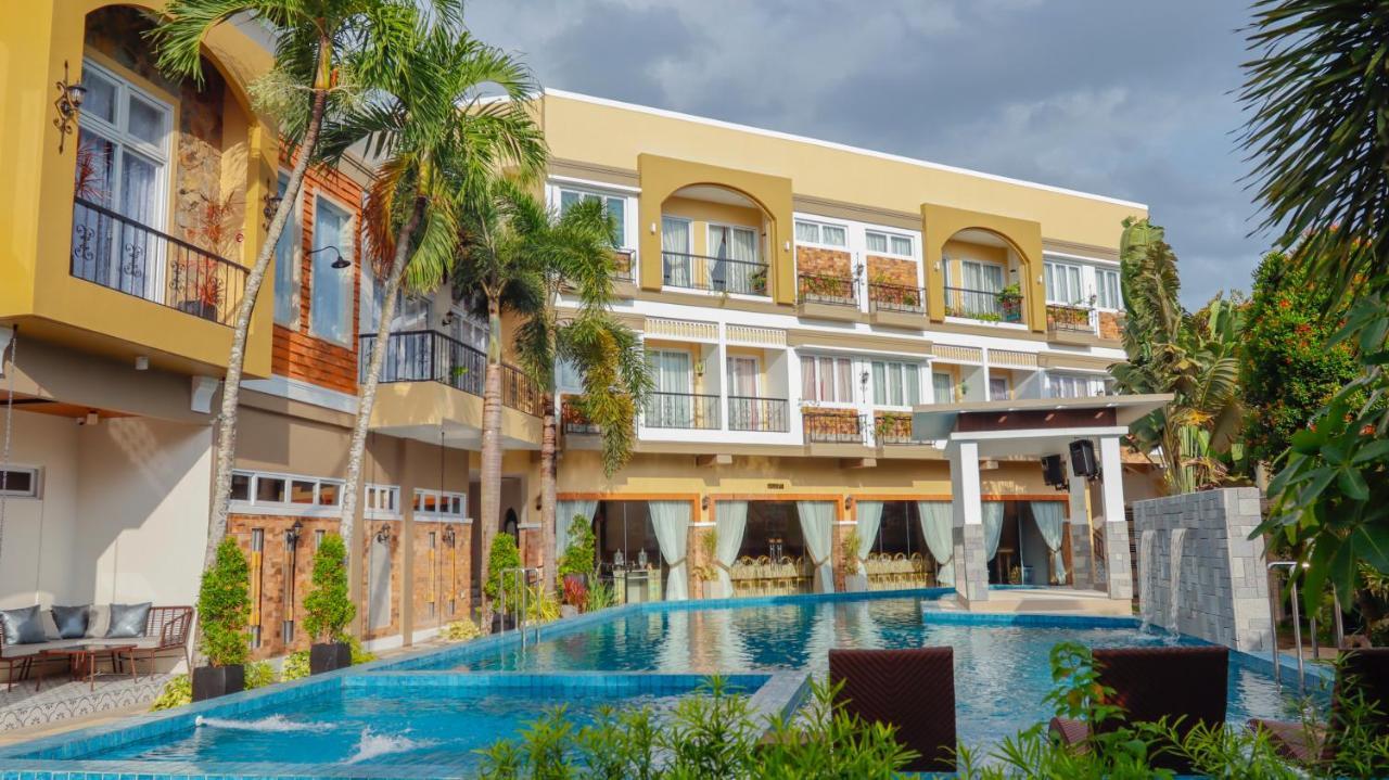 Ragazzi Resort Hotel Naga  Exterior foto